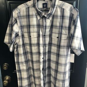 Men’s short sleeve shirt. New. Size XL
